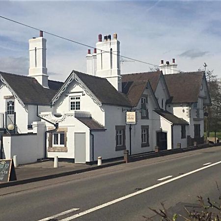 The Boars Head Hotel Sudbury  Екстериор снимка